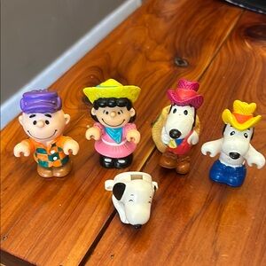 4- 1987 McDonald’s Peanuts Figures